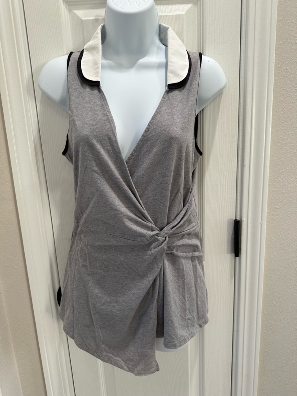 Anthropology Leifnotes Sleeveless Gray Knot-Front Wrap top